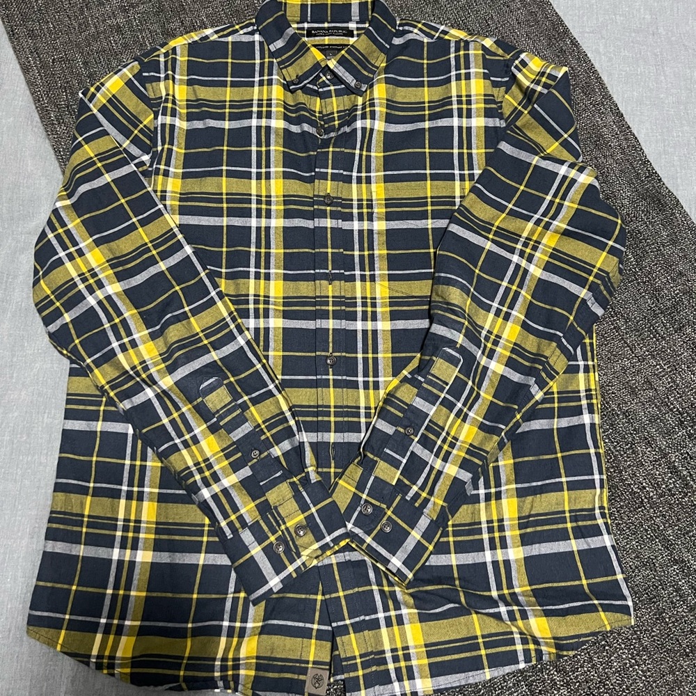 Causal dress shirt, Size L